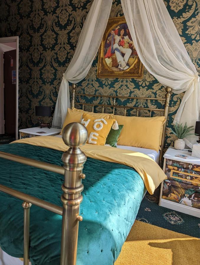 Bed and breakfast The Mercury, - Over 21's Only Blackpool
