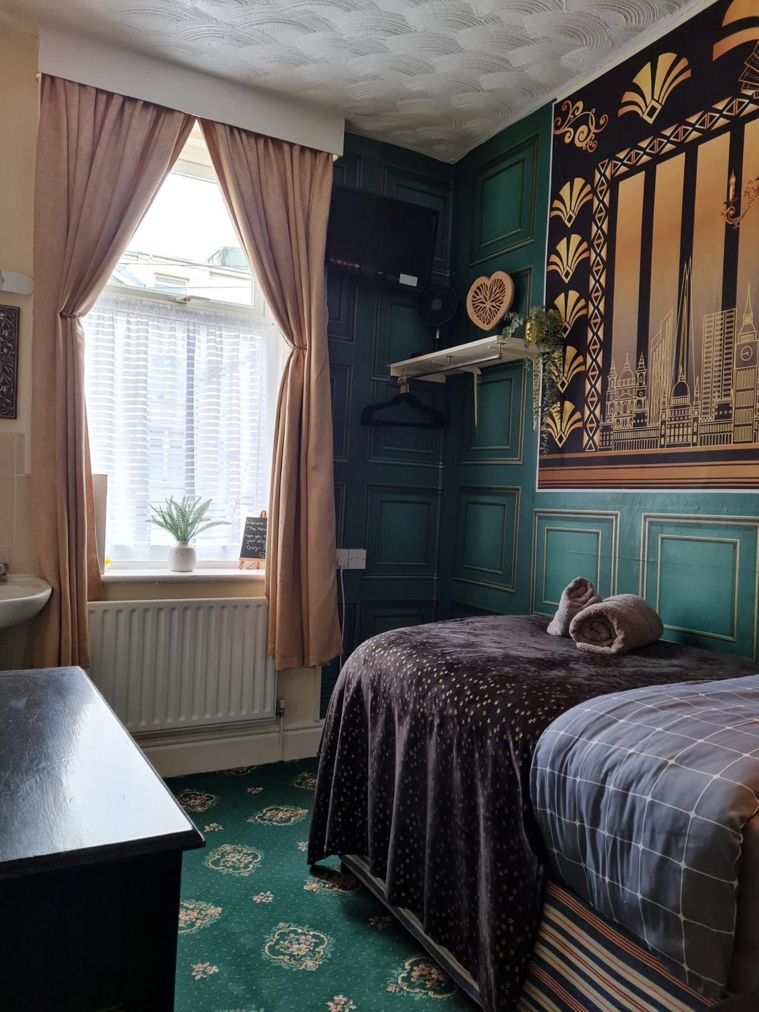 Bed and breakfast The Mercury, - Over 21's Only Blackpool