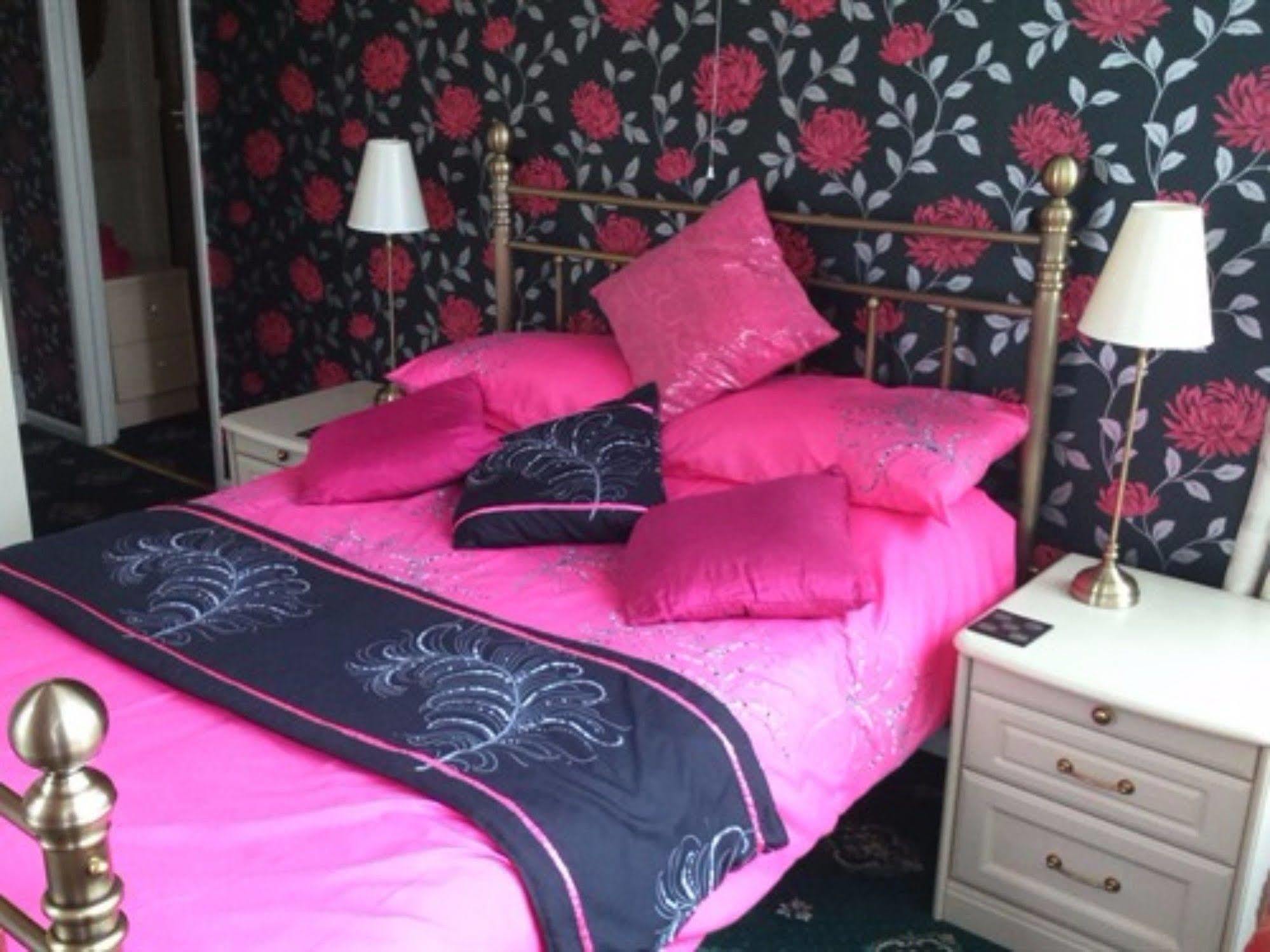 The Mercury, - Over 21's Only Bed and breakfast Blackpool